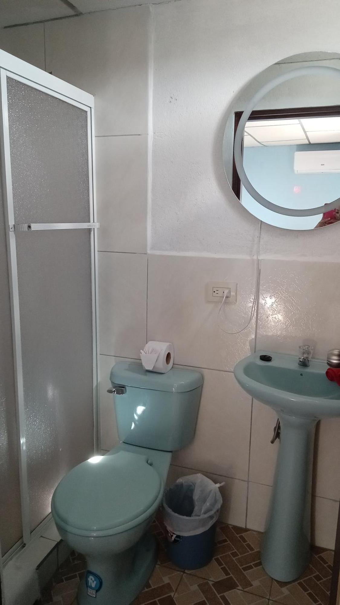 فندق Casa De Alexis بويرتو بكويريزو مورينو المظهر الخارجي الصورة